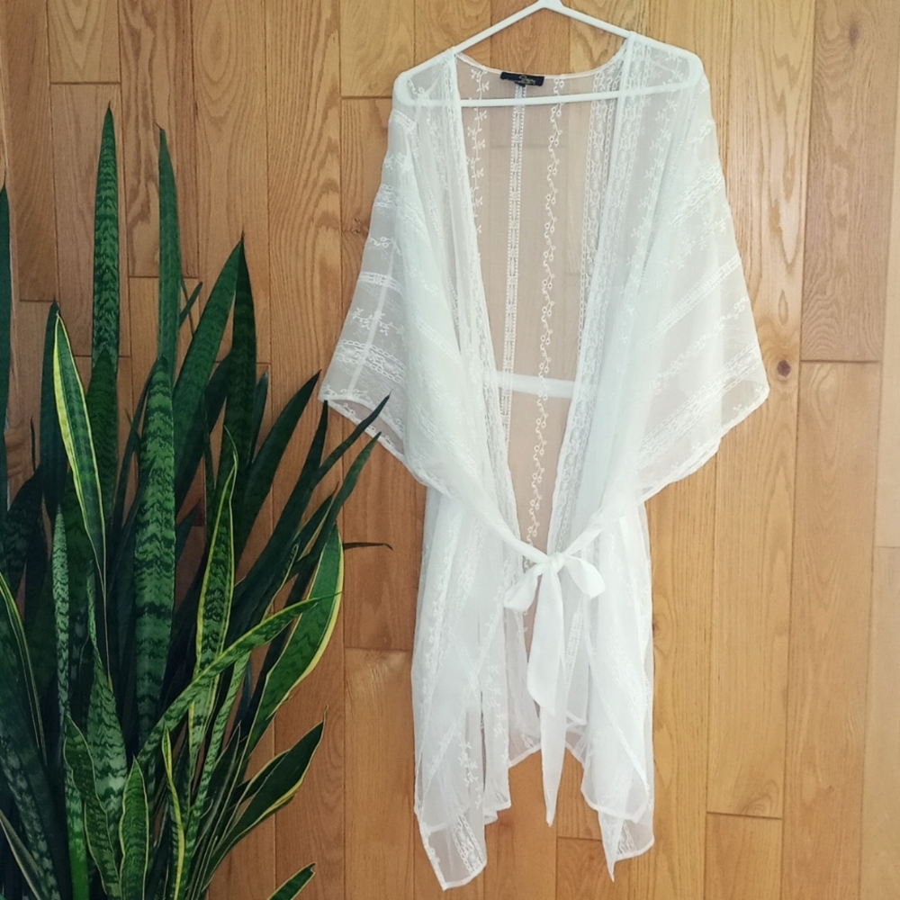 NWOT Sheer White Floral Ruanna